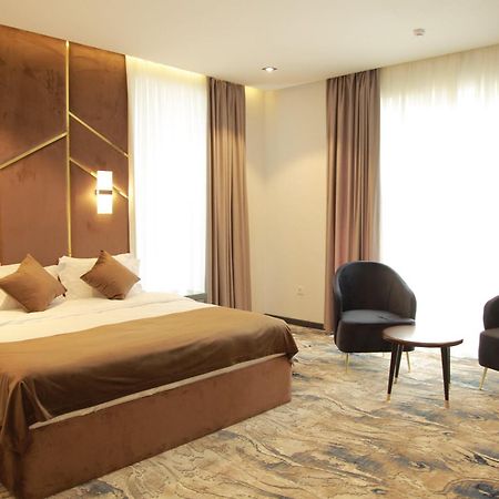 Unique Hotel Tashkent Bagian luar foto