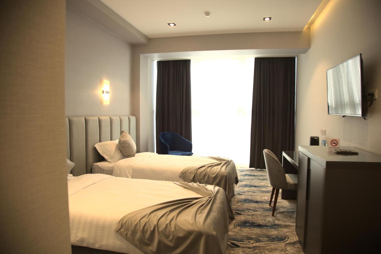Unique Hotel Tashkent Bagian luar foto