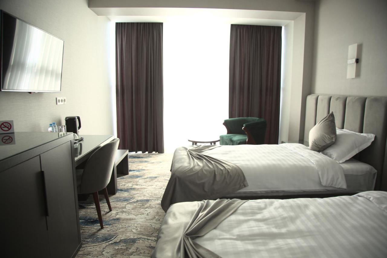 Unique Hotel Tashkent Bagian luar foto