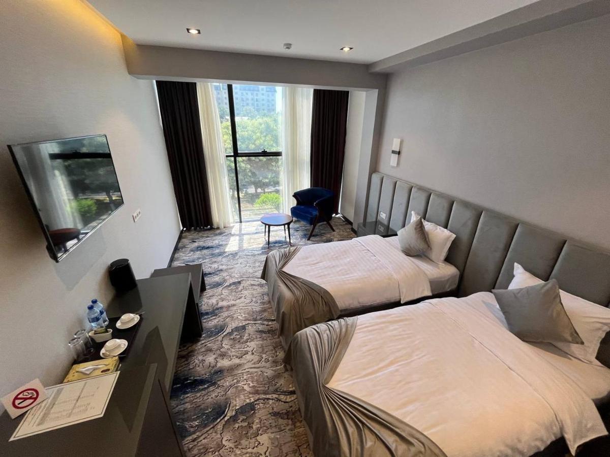 Unique Hotel Tashkent Bagian luar foto