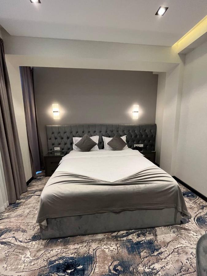 Unique Hotel Tashkent Bagian luar foto